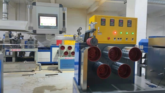 Dây chuyền ép đùn dây đeo Polyester PET Máy sản xuất dây đeo PET với tháp làm mát