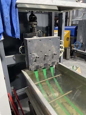 Máy sản xuất dây đai PET tự động 400kg / H 19mm Extruder băng đai rộng với điều khiển PLC